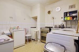 Kitchen- click for photo gallery